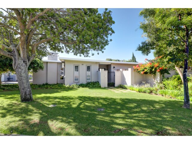 <!--[if BLOCK]><![endif]--> 17  Katzenellenbogen, Stellenberg, Bellville <!--[if ENDBLOCK]><![endif]-->
